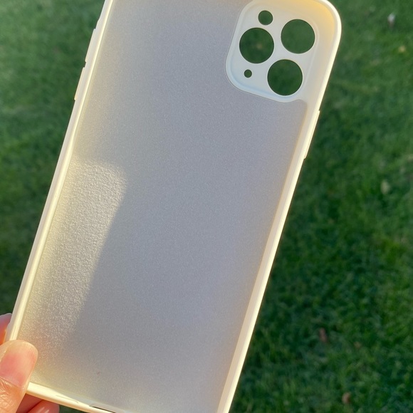 Butterfly phone case for iPhone 11 Pro Max - Picture 5 of 5